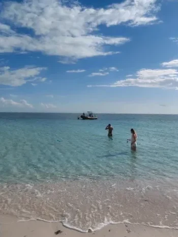Baignade en eaux turquoise